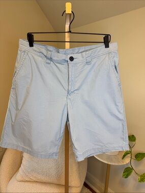 Columbia Men's Sky Blue Flat-Front Shorts
